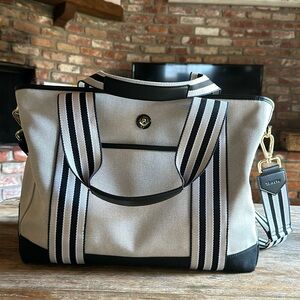 Paravel Medium Cabana Zippered Tote